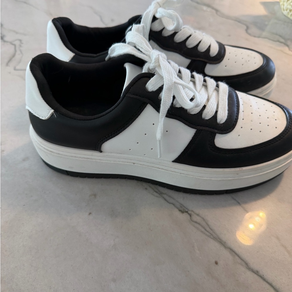Madden Girl Black and White Women’s Sneakers